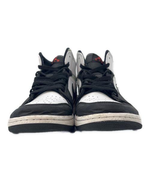 NIKE（ナイキ）NIKE (ナイキ) NIKE  Air Jordan 1 Mid SE  ハイカットスニーカー ホワイト×ブラック×レッド サイズ:29の古着・服飾アイテム