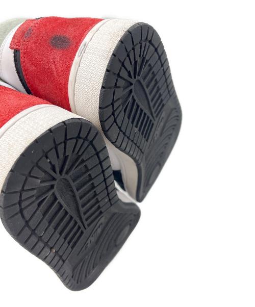 NIKE（ナイキ）NIKE (ナイキ) NIKE  Air Jordan 1 Mid SE  ハイカットスニーカー ホワイト×ブラック×レッド サイズ:29の古着・服飾アイテム