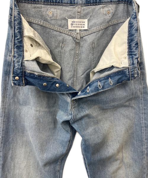 Maison Margiela（メゾンマルジェラ）Maison Margiela (メゾンマルジェラ) Maison Margiela　ダメージ加工バックルジーンズ インディゴ サイズ:31の古着・服飾アイテム