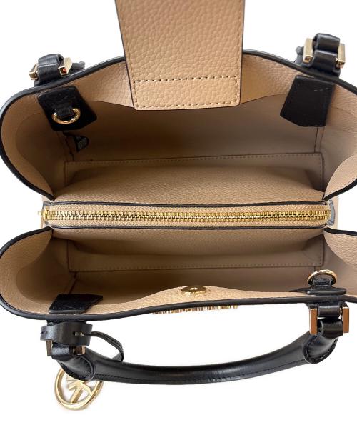 MICHAEL KORS（マイケルコース）MICHAEL KORS (マイケルコース) MICHAEL KORS 　2WAYバッグ ベージュの古着・服飾アイテム