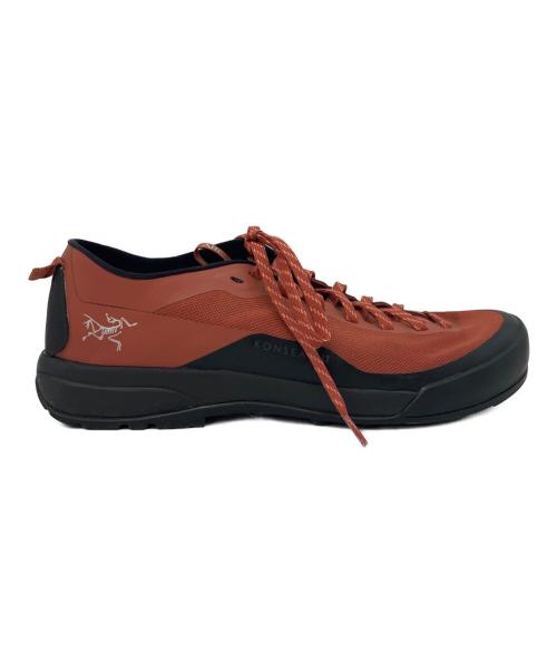 ARC'TERYX（アークテリクス）ARC'TERYX (アークテリクス) ARC'TERYX   KONSEAL LT   スニーカー オレンジ サイズ:24.5の古着・服飾アイテム