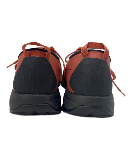 ARC'TERYX（アークテリクス）ARC'TERYX (アークテリクス) ARC'TERYX   KONSEAL LT   スニーカー オレンジ サイズ:24.5の古着・服飾アイテム