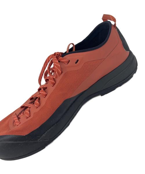 ARC'TERYX（アークテリクス）ARC'TERYX (アークテリクス) ARC'TERYX   KONSEAL LT   スニーカー オレンジ サイズ:24.5の古着・服飾アイテム