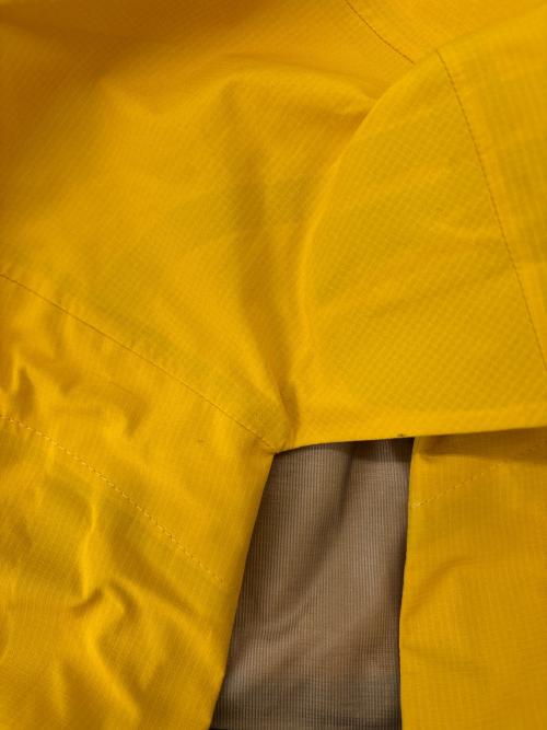 Patagonia（パタゴニア）Patagonia (パタゴニア) Patagonia　マウンテンパーカー イエロー サイズ:XSの古着・服飾アイテム