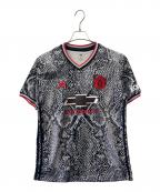 adidasアディダス）の古着「adidas　マンチェスターU　パイソン柄　半袖シャツ」｜グレー