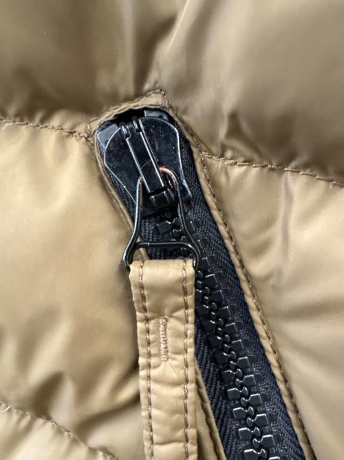 DUVETICA（デュベティカ）DUVETICA (デュベティカ) DUVETICA　13A DIONISIO -mat　ダウンジャケット カーキ サイズ:46の古着・服飾アイテム