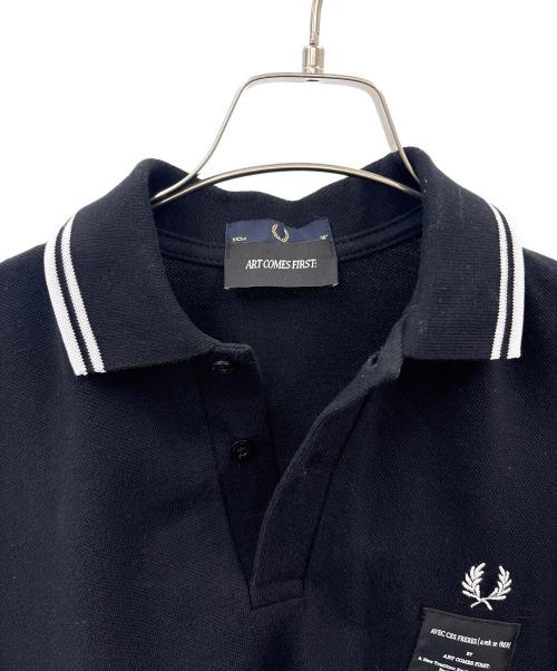 FRED PERRY（フレッドペリー）FRED PERRY (フレッドペリー) ART COMES FIRST (アートカムズファースト) FRED PERRY　ART COMES FIRST　ポロシャツ ブラック サイズ:36の古着・服飾アイテム