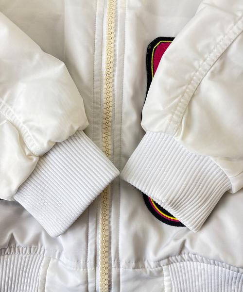 adidas（アディダス）adidas (アディダス) adidas　ロゴ パテッド ボンバー　中綿ジャケット ホワイト サイズ:J Oの古着・服飾アイテム