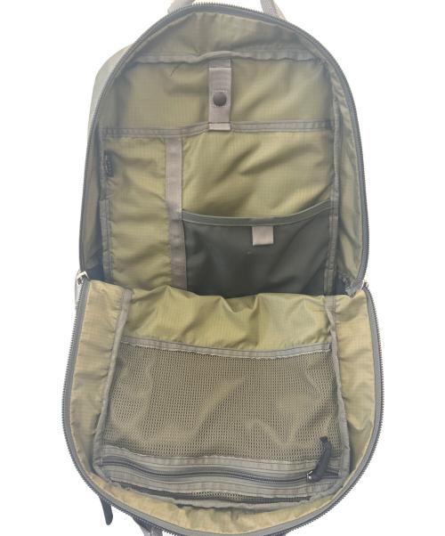 GREGORY（グレゴリー）GREGORY (グレゴリー) GREGORY　カバートソリッドデイ　バックパック グレーの古着・服飾アイテム