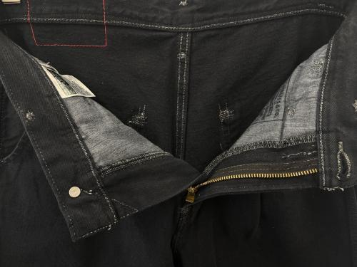 LEVI'S RED（リーバイス レッド）LEVI'S RED (リーバイス レッド) LEVI'S RED　デニムパンツ ブラック サイズ:W28 L32の古着・服飾アイテム