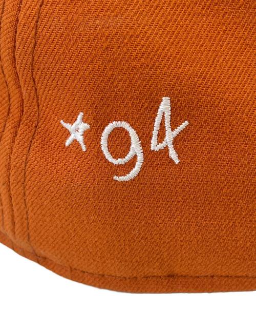 New Era（ニューエラ）New Era (ニューエラ) SUPREME (シュプリーム) New Era × Supreme  21SS GONZ LOGO  キャップ オレンジ×ブラック サイズ:7 1/2 59.6の古着・服飾アイテム