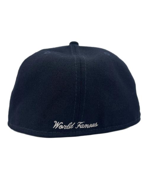 New Era（ニューエラ）New Era (ニューエラ) Supreme (シュプリーム) New Era × Supreme ボックスロゴ OPENING DAY 2021  キャップ ネイビー×ピンク サイズ:7 3/8 58.7の古着・服飾アイテム