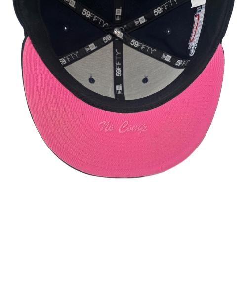 New Era（ニューエラ）New Era (ニューエラ) Supreme (シュプリーム) New Era × Supreme ボックスロゴ OPENING DAY 2021  キャップ ネイビー×ピンク サイズ:7 3/8 58.7の古着・服飾アイテム