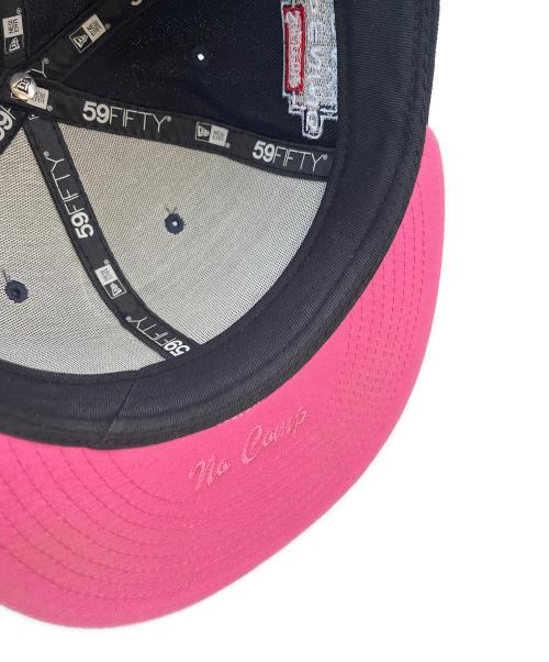 New Era（ニューエラ）New Era (ニューエラ) Supreme (シュプリーム) New Era × Supreme ボックスロゴ OPENING DAY 2021  キャップ ネイビー×ピンク サイズ:7 3/8 58.7の古着・服飾アイテム
