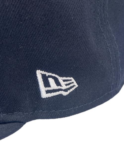 New Era（ニューエラ）New Era (ニューエラ) Supreme (シュプリーム) New Era × Supreme ボックスロゴ OPENING DAY 2021  キャップ ネイビー×ピンク サイズ:7 3/8 58.7の古着・服飾アイテム