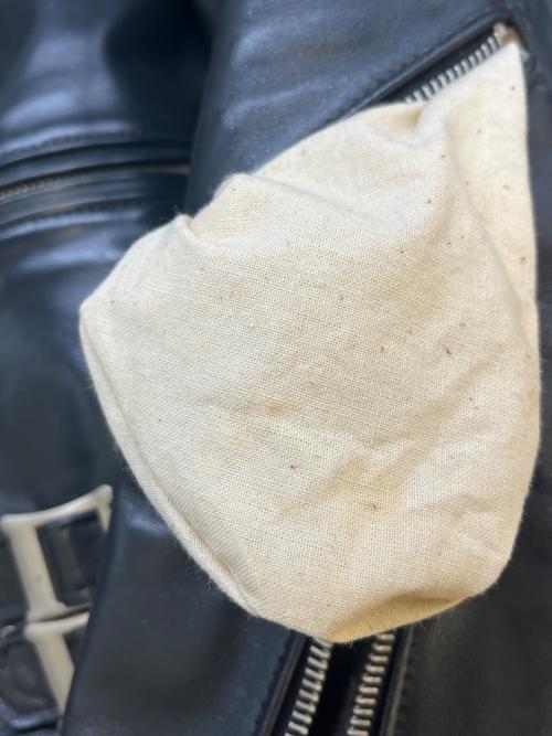 666 LEATHER WEAR（666レザーウェア）666 LEATHER WEAR (666レザーウェア) 666 Leather Wear　ダブルライダースジャケット ブラック サイズ:38の古着・服飾アイテム
