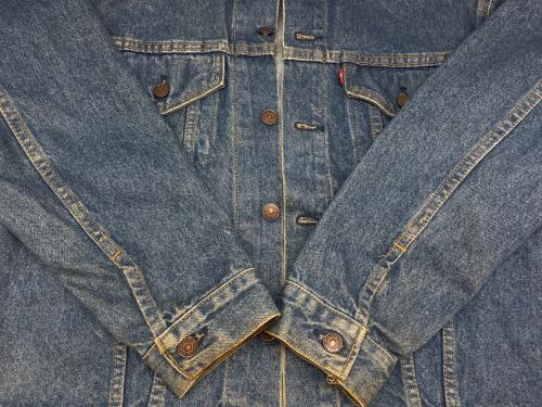 LEVI'S（リーバイス）LEVI'S (リーバイス) LEVI'S　デニムジャケット インディゴ サイズ:42の古着・服飾アイテム