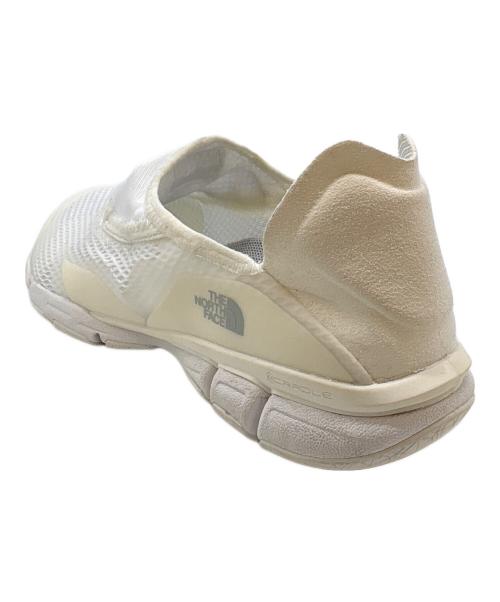THE NORTH FACE（ザ ノース フェイス）THE NORTH FACE (ザ ノース フェイス) THE NORTH FACE　STRATUM PIKA　スリッポン ホワイト サイズ:26の古着・服飾アイテム