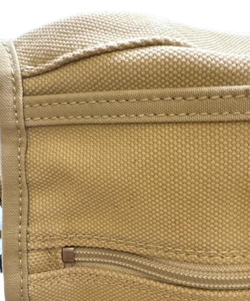 LUGGAGE LABEL（ラゲッジ レーベル）LUGGAGE LABEL (ラゲッジ レーベル) LUGGAGE LABEL　パワーダック　リュック カーキの古着・服飾アイテム