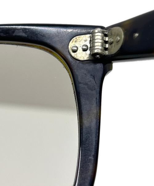 RAY-BAN（レイバン）RAY-BAN (レイバン) RAY-BAN　ウェイファーラー　サングラス ブラウンの古着・服飾アイテム