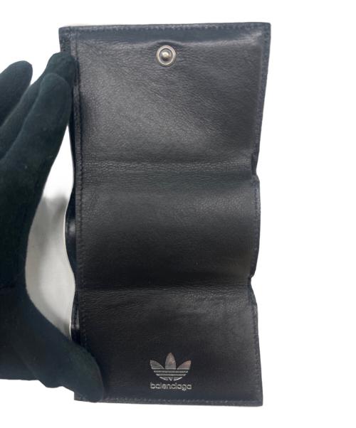 BALENCIAGA（バレンシアガ）BALENCIAGA (バレンシアガ) adidas (アディダス) BALENCIAGA × adidas  3つ折り財布 ホワイト×ブラックの古着・服飾アイテム