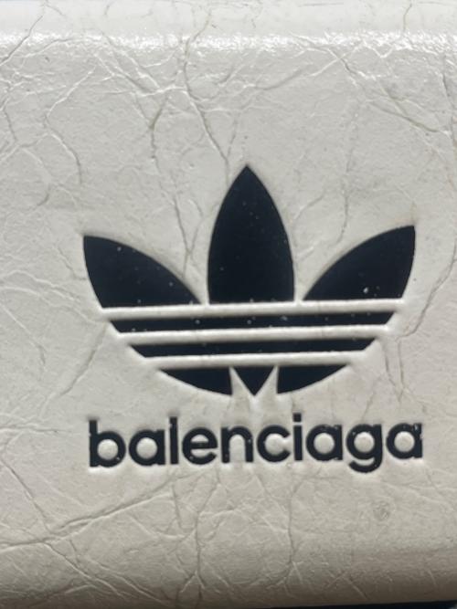 BALENCIAGA（バレンシアガ）BALENCIAGA (バレンシアガ) adidas (アディダス) BALENCIAGA × adidas  3つ折り財布 ホワイト×ブラックの古着・服飾アイテム