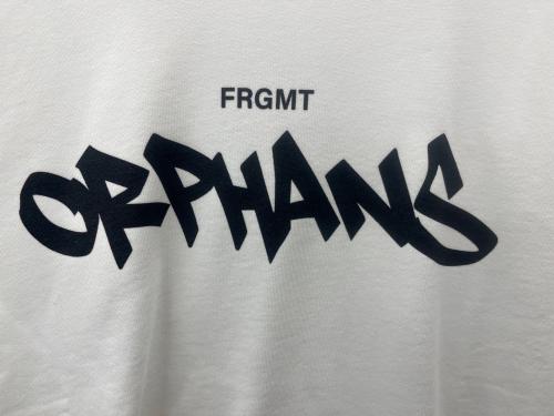 FRAGMENT DESIGN（フラグメントデザイン）FRAGMENT DESIGN (フラグメントデザイン) M.LEAGUE FRAGMENT DESIGN × M.LEAGUE スウェット ホワイト サイズ:Lの古着・服飾アイテム