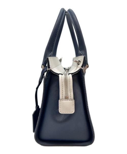 Kate Spade（ケイトスペード）Kate Spade (ケイトスペード) Kate Spade 　デニム スモール サッチェル 　2WAYバッグ ホワイト×ネイビーの古着・服飾アイテム