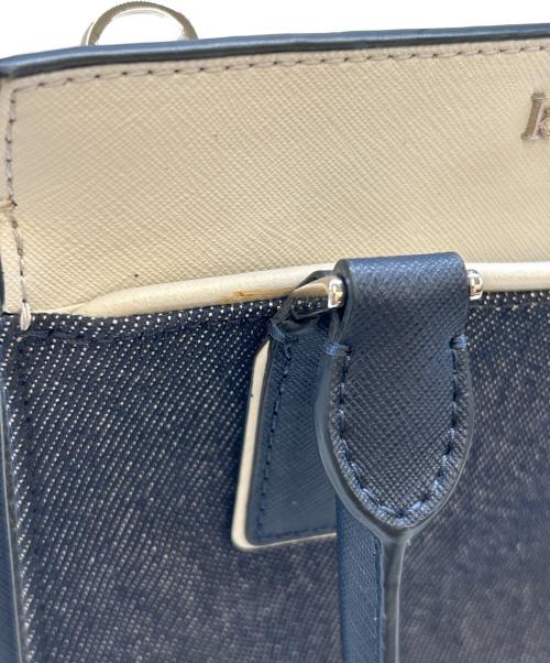 Kate Spade（ケイトスペード）Kate Spade (ケイトスペード) Kate Spade 　デニム スモール サッチェル 　2WAYバッグ ホワイト×ネイビーの古着・服飾アイテム