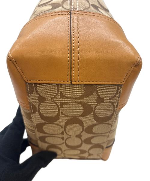 COACH（コーチ）COACH (コーチ) COACH　シグネチャー　ショルダーバッグ ベージュの古着・服飾アイテム