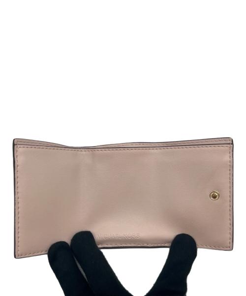 MICHAEL KORS（マイケルコース）MICHAEL KORS (マイケルコース) MICHAEL KORS 　3つ折り財布 ベージュ×ピンクの古着・服飾アイテム