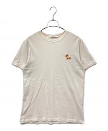 maison kitsune（メゾンキツネ）の古着「MAISON KITSUNE　チラックスフォックスパッチTシャツ」｜ホワイト