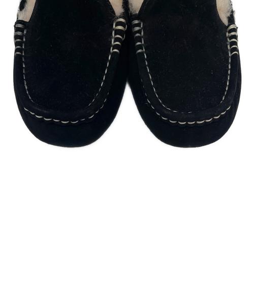 UGG（アグ）UGG (アグ) UGG  モカシンシューズ ブラック サイズ:22の古着・服飾アイテム