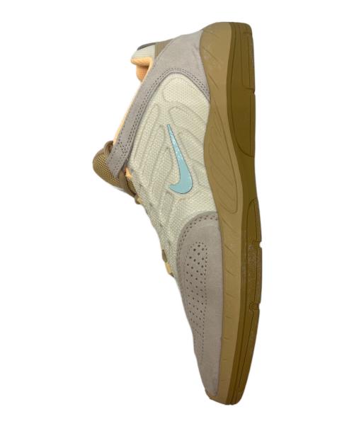 NIKE SB（ナイキエスビー）NIKE SB (ナイキエスビー) NIKE  Vertebrae  ローカットスニーカー ベージュ サイズ:27.5の古着・服飾アイテム