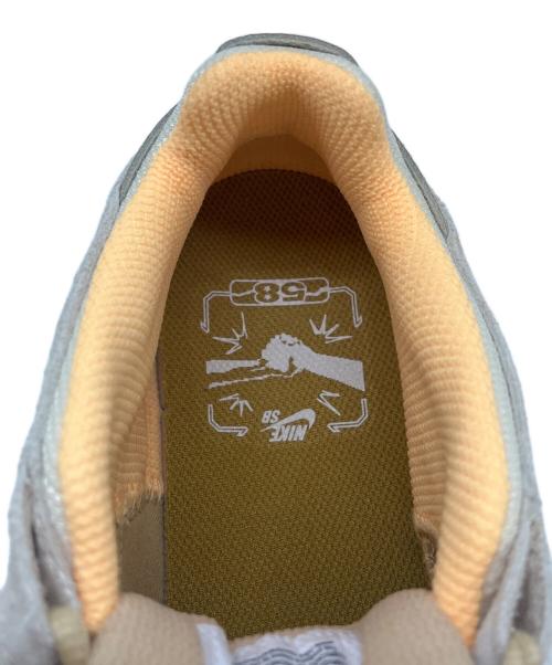 NIKE SB（ナイキエスビー）NIKE SB (ナイキエスビー) NIKE  Vertebrae  ローカットスニーカー ベージュ サイズ:27.5の古着・服飾アイテム