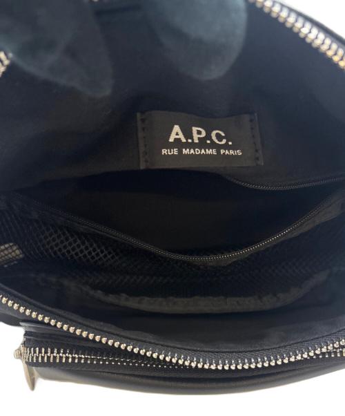 A.P.C.（アーペーセー）A.P.C. (アーペーセー) A.P.C.　ボディバッグ ブラックの古着・服飾アイテム