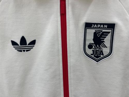 adidas（アディダス）adidas (アディダス) adidas  アンセムジャケット　日本代表 2026 アイボリー×レッド サイズ:Lの古着・服飾アイテム