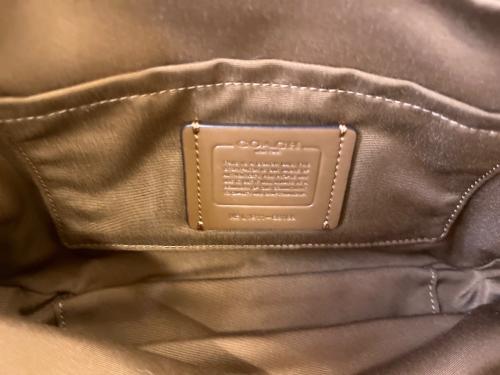 COACH（コーチ）COACH (コーチ) COACH  シグネチャー  ショルダーバッグ ブラウンの古着・服飾アイテム