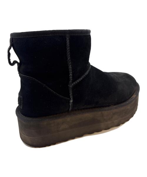 UGG（アグ）UGG (アグ) UGG　Classic Mini Platform　ムートンブーツ ブラック サイズ:25の古着・服飾アイテム