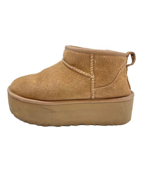 UGG（アグ）UGG (アグ) UGG　Classic Ultra Mini Platform　ムートンブーツ ベージュ サイズ:24の古着・服飾アイテム