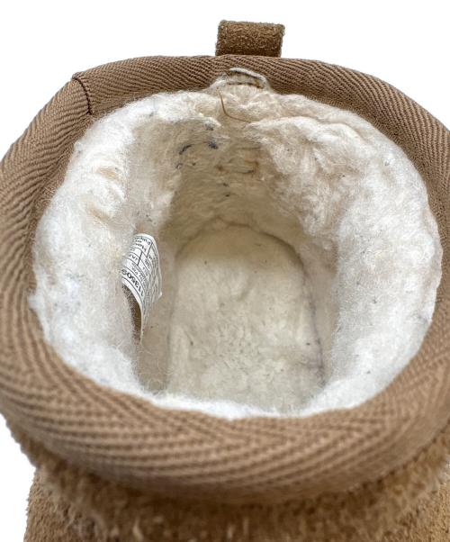 UGG（アグ）UGG (アグ) UGG　Classic Ultra Mini Platform　ムートンブーツ ベージュ サイズ:24の古着・服飾アイテム