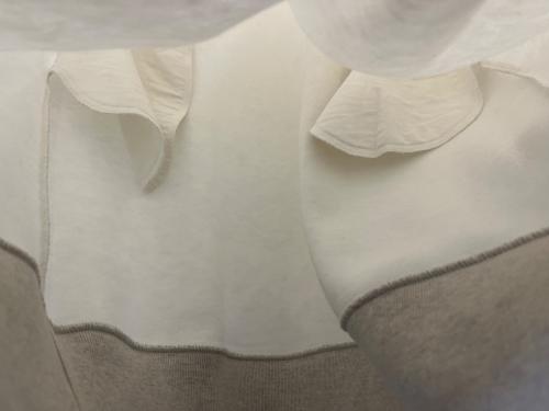 sacai（サカイ）sacai (サカイ) sacai　Sponge Sweat x chiffon　半袖ワンピース ホワイト サイズ:2の古着・服飾アイテム