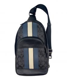 COACH（コーチ）の古着「COACH  シグネチャー　スリングバッグ」｜ブラック×ネイビー