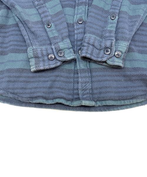 L.L.Bean（エルエルビーン）L.L.Bean (エルエルビーン) L.L.Bean　ヘビーネルシャツ グリーン×ネイビー サイズ:M-REGの古着・服飾アイテム