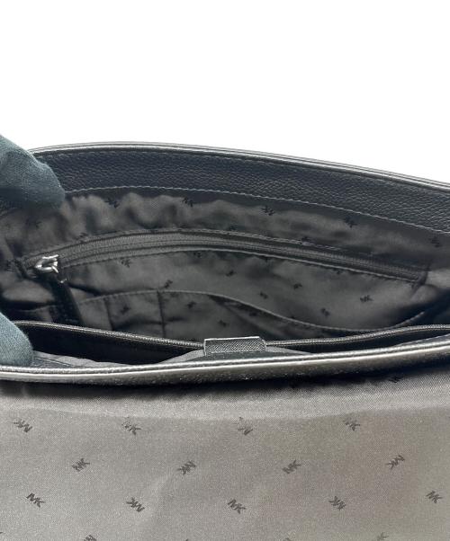 MICHAEL KORS（マイケルコース）MICHAEL KORS (マイケルコース) MICHAEL KORS　ショルダーバッグ ブラックの古着・服飾アイテム
