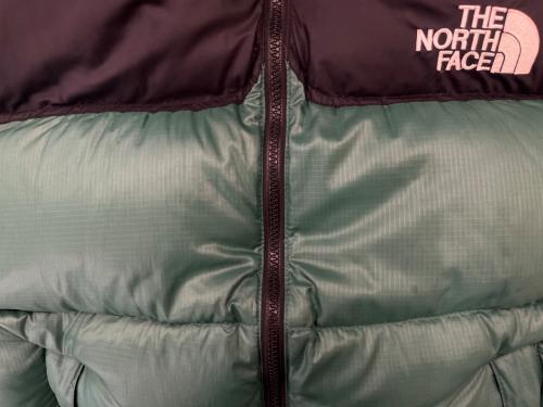THE NORTH FACE（ザ ノース フェイス）THE NORTH FACE (ザ ノース フェイス) THE NORTH FACE　ヌプシダウンジャケット グリーン×ブラック サイズ:Sの古着・服飾アイテム