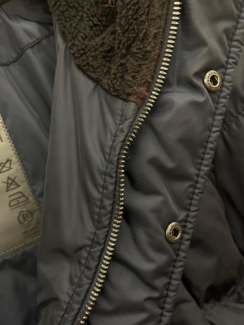 PRADA（プラダ）PRADA (プラダ) PRADA  ダウンジャケット ネイビー サイズ:46の古着・服飾アイテム