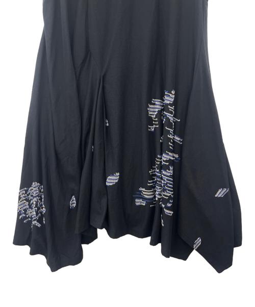 慈雨（ジウ）慈雨 (ジウ) 慈雨　ノースリーブワンピース ブラック サイズ:40の古着・服飾アイテム