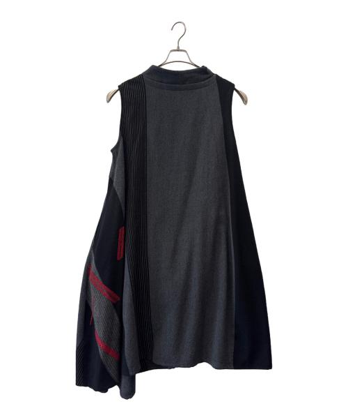 慈雨（ジウ）慈雨 (ジウ) 慈雨　ノースリーブワンピース グレー サイズ:40の古着・服飾アイテム