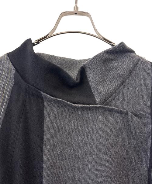 慈雨（ジウ）慈雨 (ジウ) 慈雨　ノースリーブワンピース グレー サイズ:40の古着・服飾アイテム